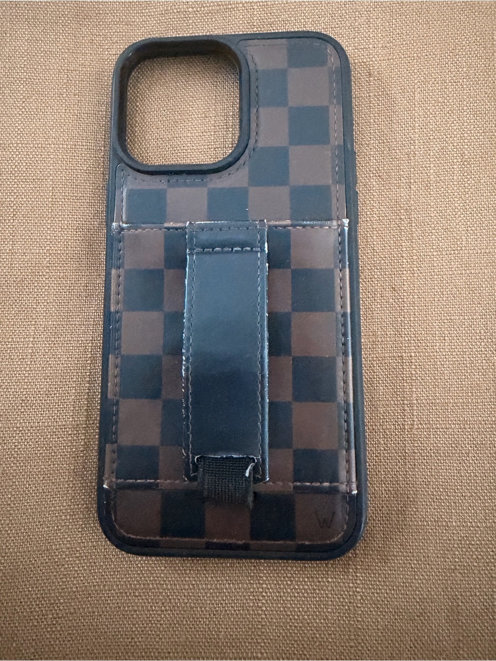 Walli checker pattern - IPhone 14 Pro Max case